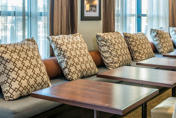 Staybridge South By Ihg Hotel 3*