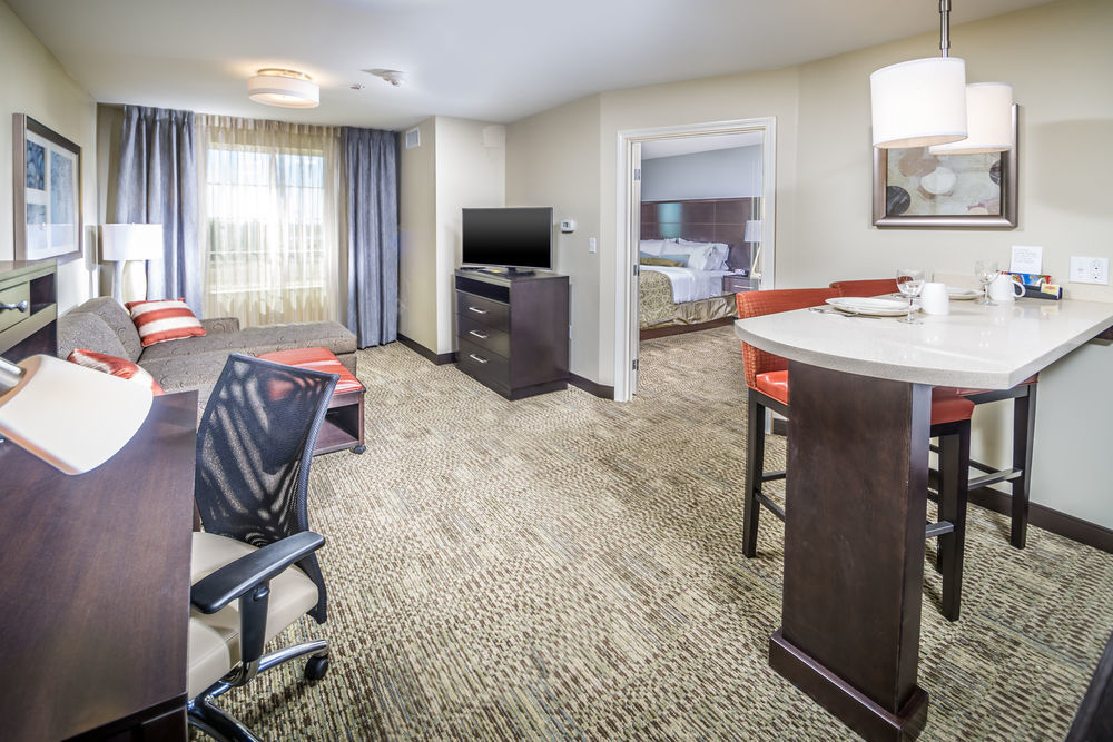Staybridge South By Ihg 3* Corona