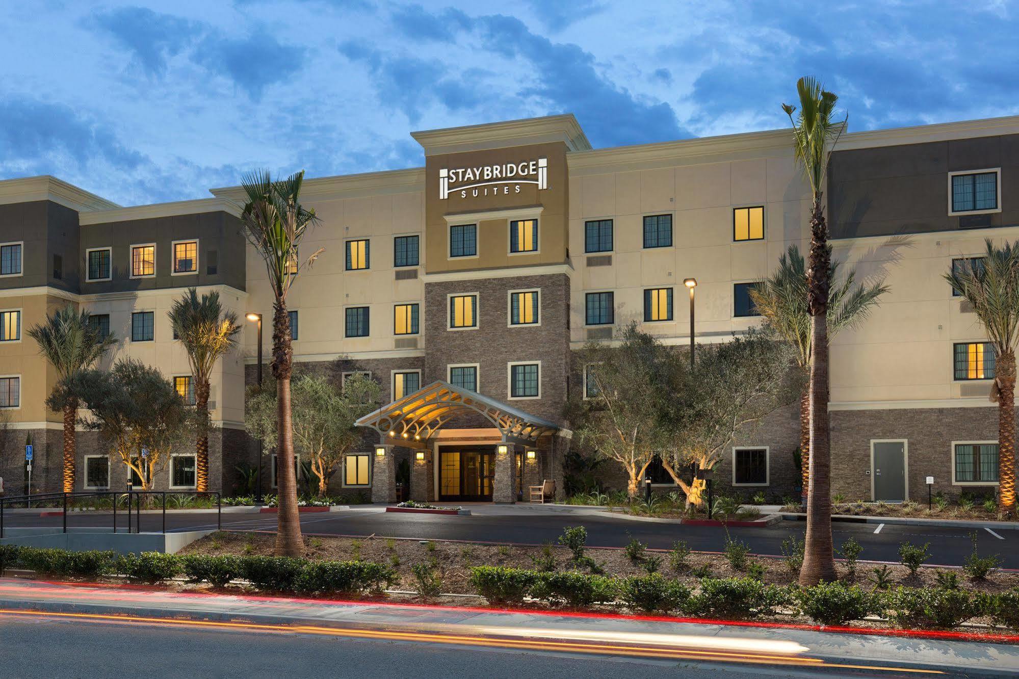 Staybridge South By Ihg 3* Corona