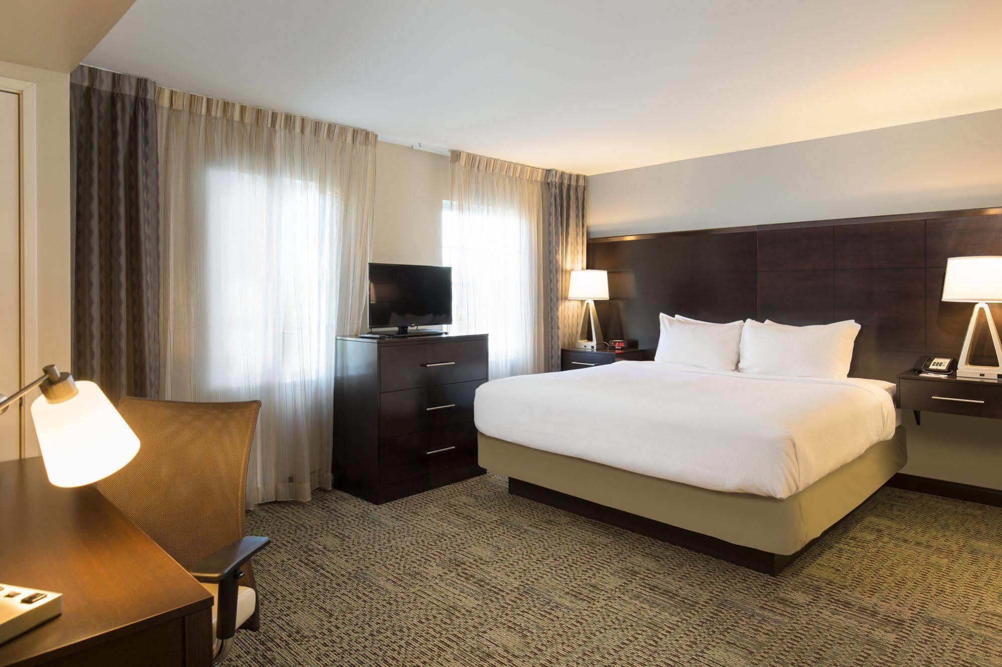 Hotel Staybridge South By Ihg Corona