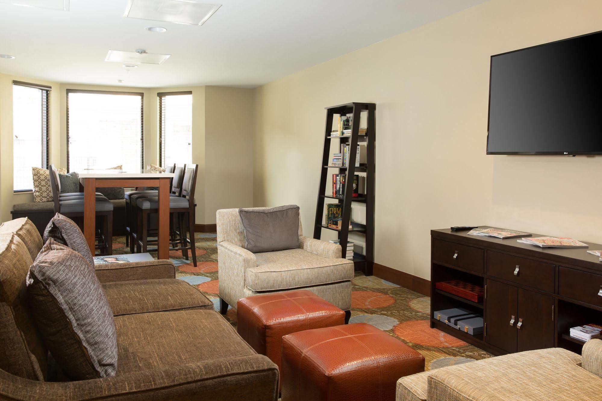 Hotel Staybridge South By Ihg 3*